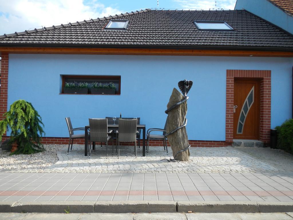 Penzion U Hada Velké Pavlovice Exterior photo